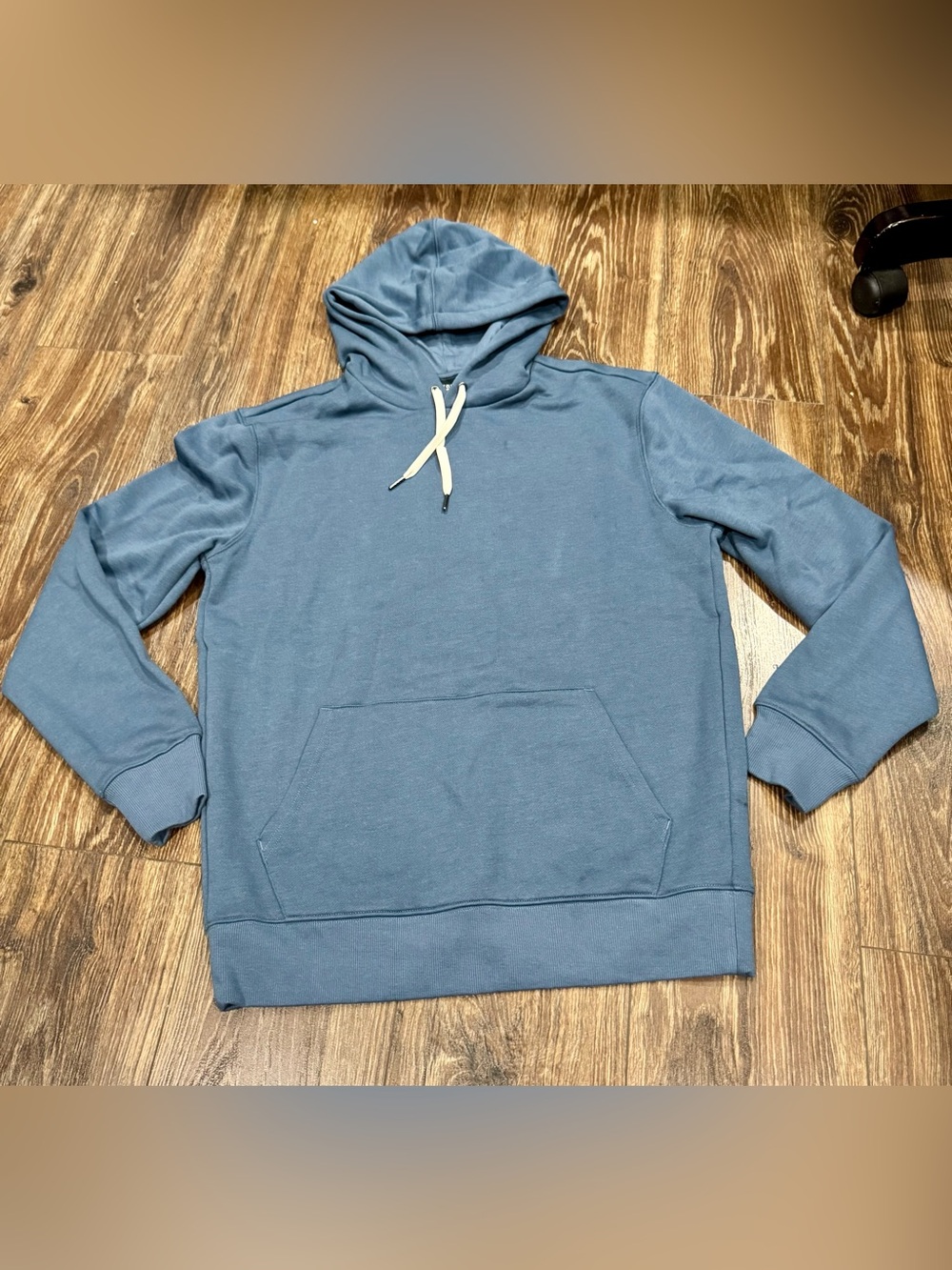 NWOT True Classic Fleece Pullover Hoodie Size L